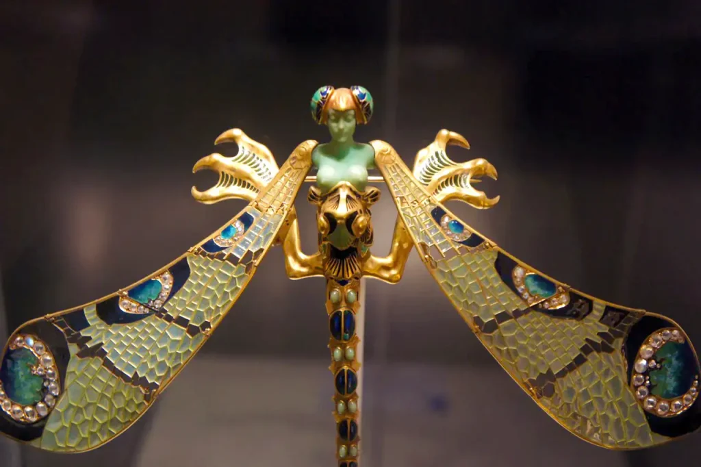 Art Nouveau Jewelries