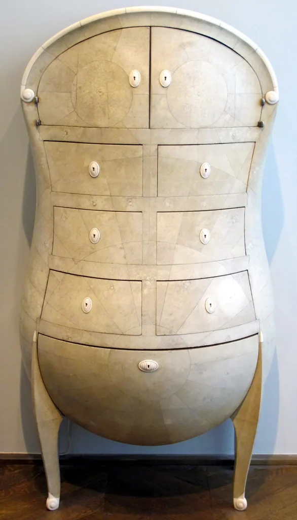 André Groult - Cabinet covered with shagreen or sharkskin (1925)