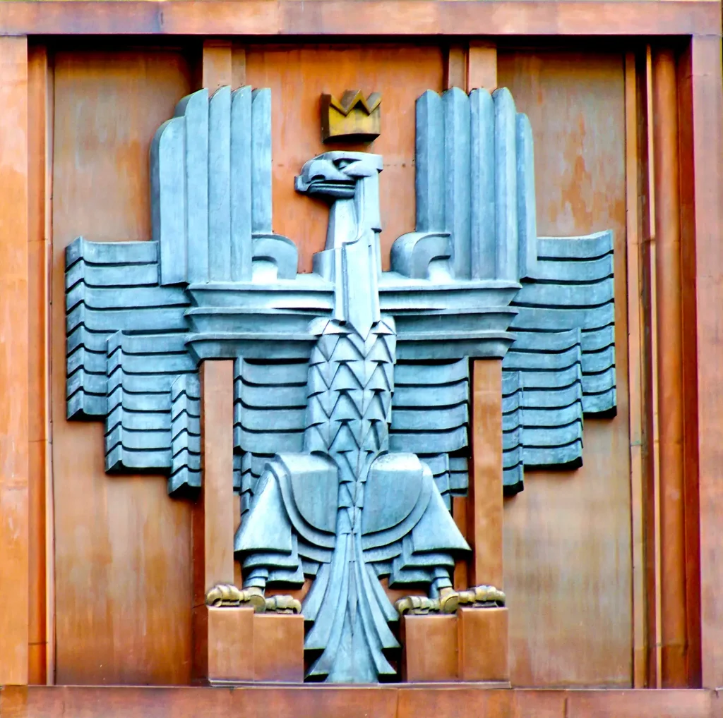 Julian Puterman-Sadłowski - Polish coat of arm on post office, Warsaw, Poland (1934)