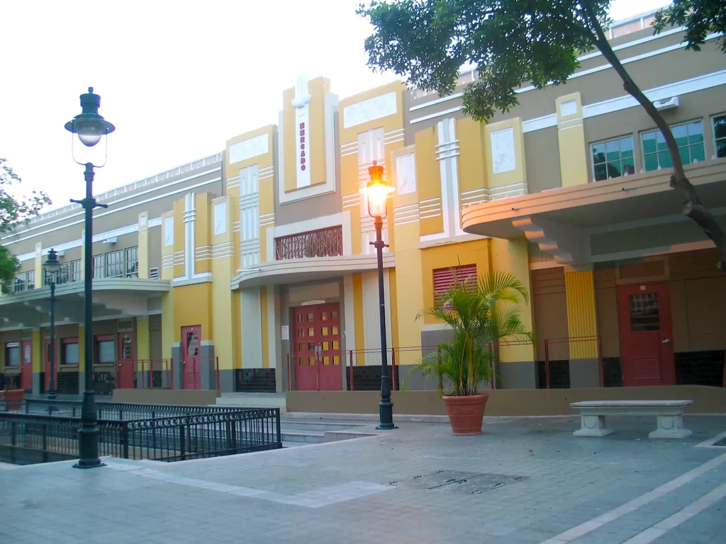 Plaza del Mercado de Ponce, Puerto Rico (1941)